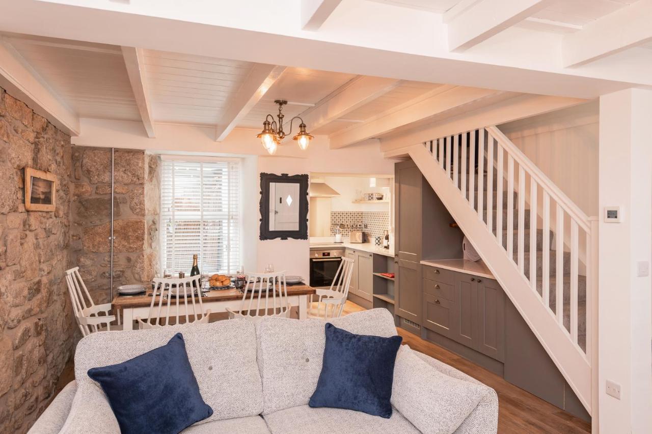 Lilsen Cottage By The Sea Маусхол Екстериор снимка