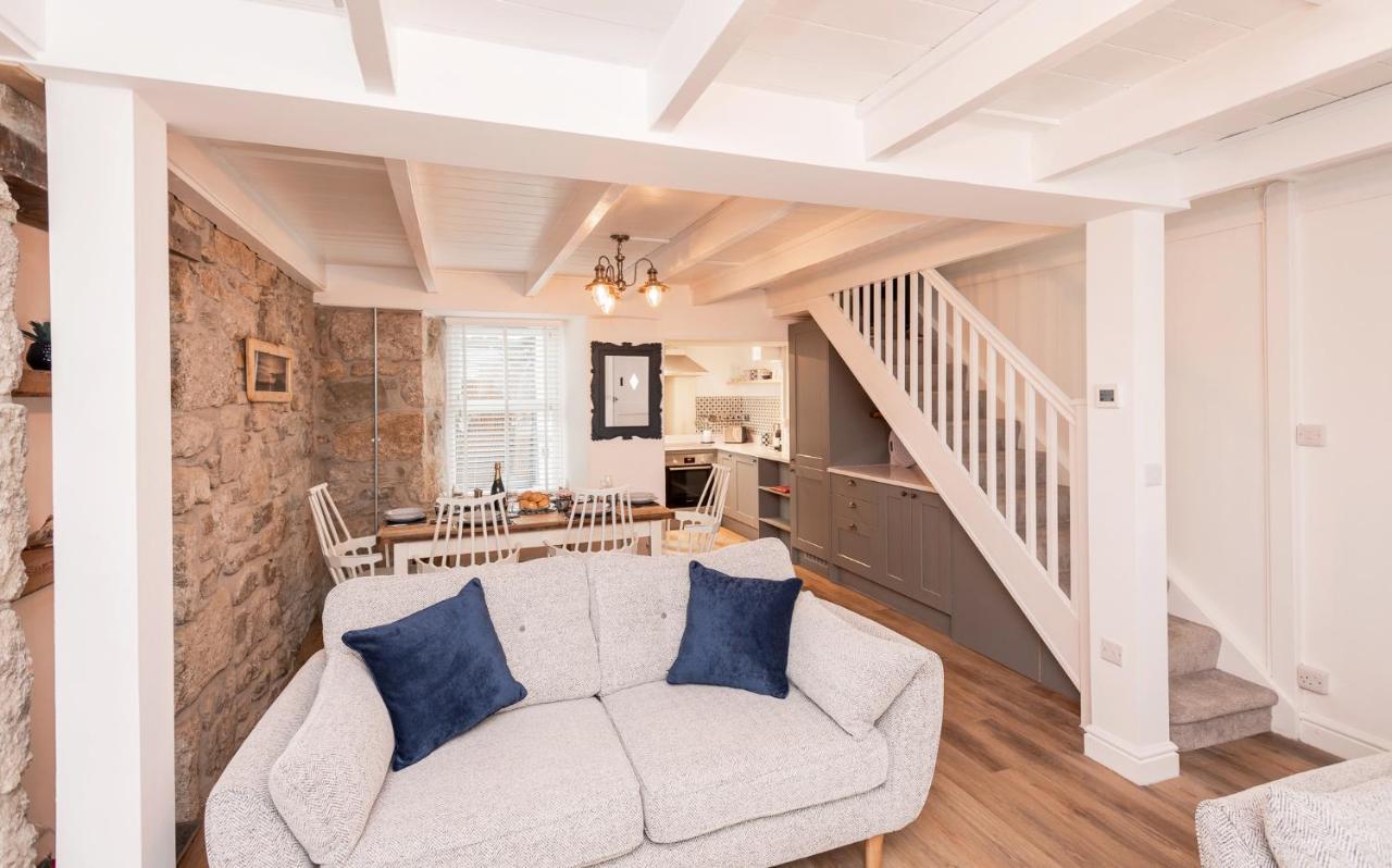 Lilsen Cottage By The Sea Маусхол Екстериор снимка